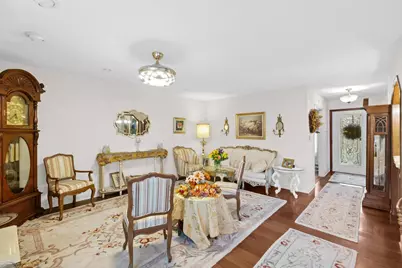 2093 Brookhurst Avenue #B, Columbus, OH 43229 - Photo 9