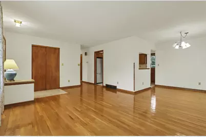 6174 Chinaberry Drive, Columbus, OH 43213 - Photo 7