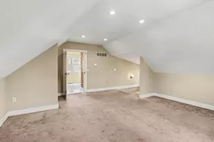 1639 E Granville St, Columbus, OH 43203 - Photo 17