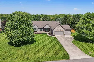 42 Millstone Cir, Pataskala, OH 43062 - Photo 1