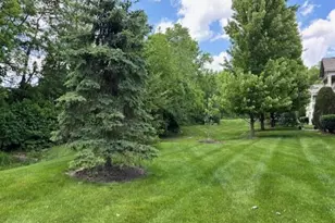 9069 Polaris Lakes Dr, Columbus, OH 43240 - Photo 3