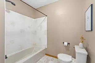 22 E Como Ave, Columbus, OH 43202 - Photo 35