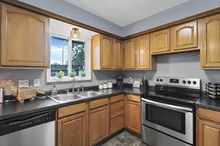 126 Oxley Rd, Columbus, OH 43228 - Photo 17