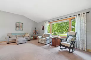 5894 Hall Rd, Galloway, OH 43119 - Photo 17