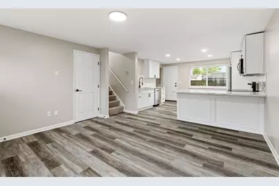 2127 Shawbury Court E, Columbus, OH 43229 - Photo 3