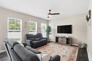 2942 Green Line Wy, Columbus, OH 43231 - Photo 11
