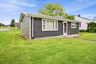289 Elm St, Duncan Falls, OH 43734 - Photo 3