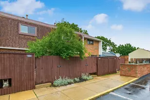 1884 Willoway Cir S, Columbus, OH 43220 - Photo 41