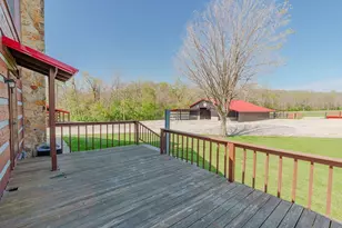 325 Ackley Rd, Frankfort, OH 45628 - Photo 33