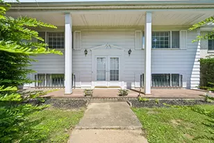 9462 Alkire Rd, Grove City, OH 43123 - Photo 3