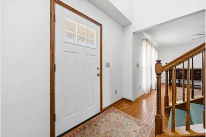 1063 Margate Circle E, London, OH 43140 - Photo 9