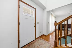 1063 Margate Cir E, London, OH 43140 - Photo 9