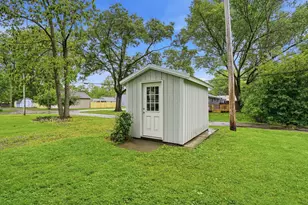 750 W 9th St, Marysville, OH 43040 - Photo 5
