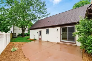 6886 Lakebrook Blvd, Columbus, OH 43235 - Photo 53