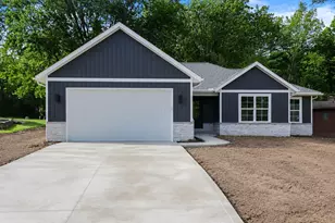 99 Rome Beauty Ct, Howard, OH 43028 - Photo 1
