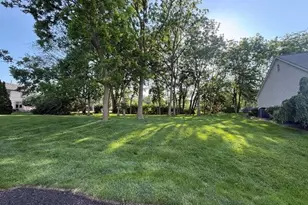 2637 Vi-Lilly Cir W, Grove City, OH 43123 - Photo 17