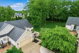 2637 Vi-Lilly Cir W, Grove City, OH 43123 - Photo 3