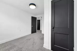 1472 E 25th Ave, Columbus, OH 43211 - Photo 17