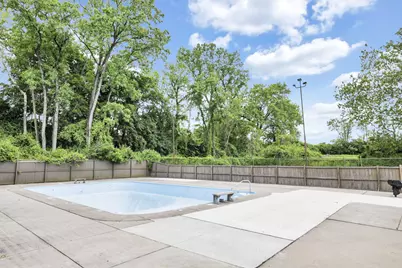 5862 Hallridge Circle, Columbus, OH 43232 - Photo 13