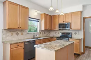 2201 Parklawn Dr, Lewis Center, OH 43035 - Photo 27