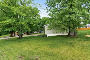 126 Juanita Dr, Zanesville, OH 43701 - Photo 35