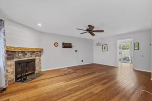 5385 Shannon Ln, Columbus, OH 43235 - Photo 3