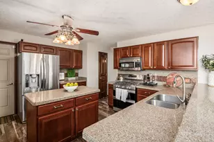 736 Sanville Dr, Lewis Center, OH 43035 - Photo 15