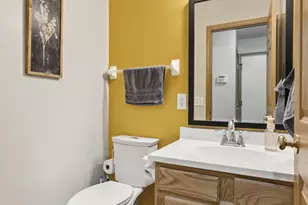 206 Dowler Dr, Ashville, OH 43103 - Photo 19