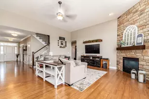 8075 Roseland Terrace, Pickerington, OH 43147 - Photo 7