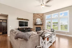 8075 Roseland Terrace, Pickerington, OH 43147 - Photo 5