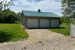 2905 Fairfield Union Rd NE, Lancaster, OH 43130 - Photo 3