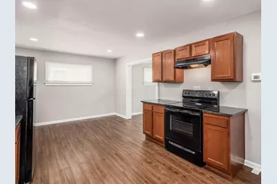 621 S Burgess Avenue, Columbus, OH 43204 - Photo 9