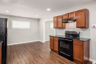 621 S Burgess Ave, Columbus, OH 43204 - Photo 9
