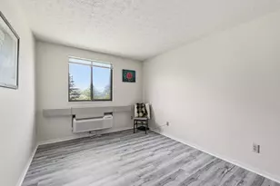 5885 Beechcroft Rd, Columbus, OH 43229 - Photo 7