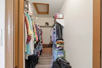 5885 Beechcroft Road #302, Columbus, OH 43229 - Photo 13