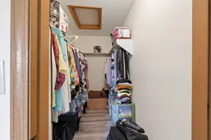 5885 Beechcroft Rd, Columbus, OH 43229 - Photo 13