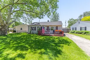 4549 St Rita Ln, Columbus, OH 43213 - Photo 5