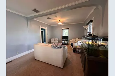 221 N Hayes Street, Bellefontaine, OH 43311 - Photo 5