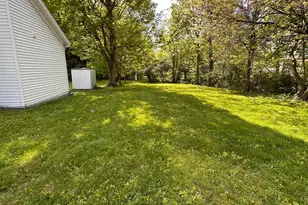 221 N Hayes St, Bellefontaine, OH 43311 - Photo 17