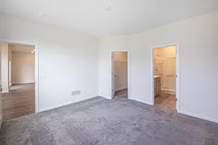 329 Honeysuckle St, South Bloomfield, OH 43103 - Photo 15