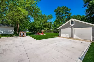 304 E High St, Ashley, OH 43003 - Photo 43