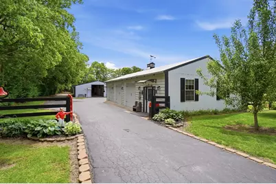 6075 Alkire Road, Galloway, OH 43119 - Photo 9