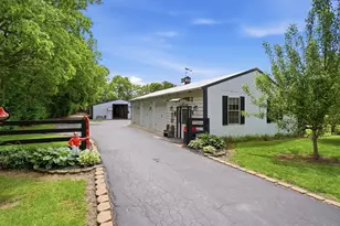 6075 Alkire Rd, Galloway, OH 43119 - Photo 9