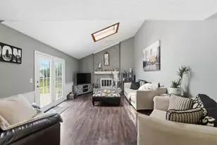 11600 Stonecreek Dr NW, Pickerington, OH 43147 - Photo 21