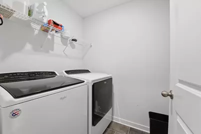5880 Annaberg Drive, Columbus, OH 43232 - Photo 9