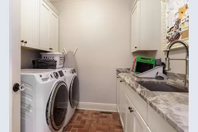 2462 Lane Road, Columbus, OH 43220 - Photo 23