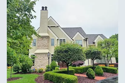 2462 Lane Road, Columbus, OH 43220 - Photo 1