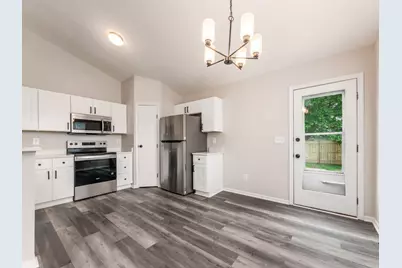 1606 Autumn Village Drive, Columbus, OH 43223 - Photo 7