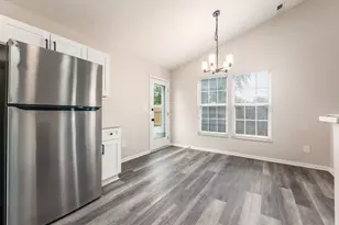 1606 Autumn Village Dr, Columbus, OH 43223 - Photo 11