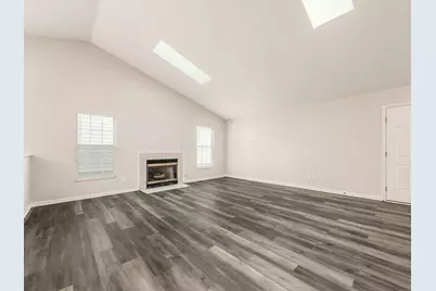 1606 Autumn Village Drive, Columbus, OH 43223 - Photo 5